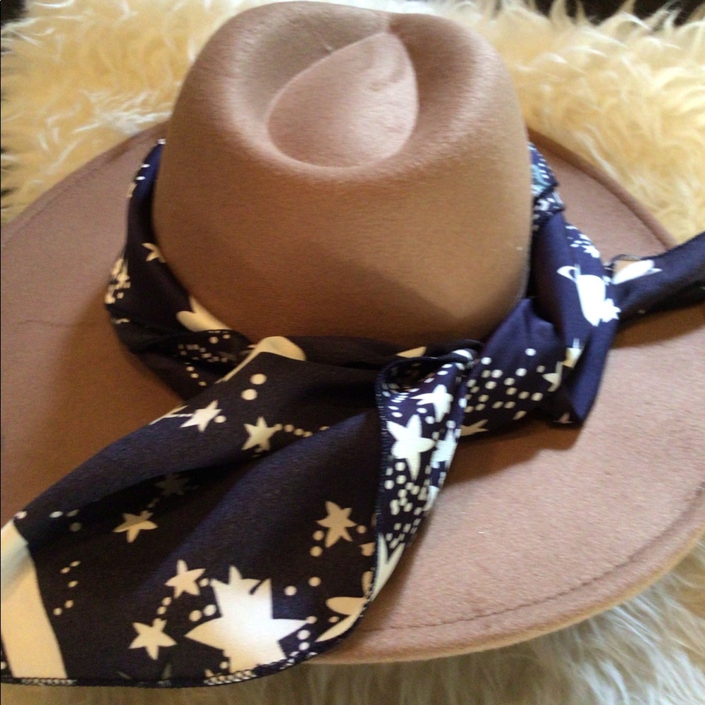 RARE 1 left sale Olive & Pique celestial scarf NO HAT - Picture 2 of 4